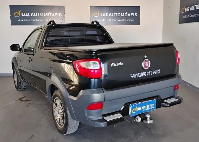 Fiat Strada Working Hard 1.4 Fire Flex 8V CS 2017 - Foto 4