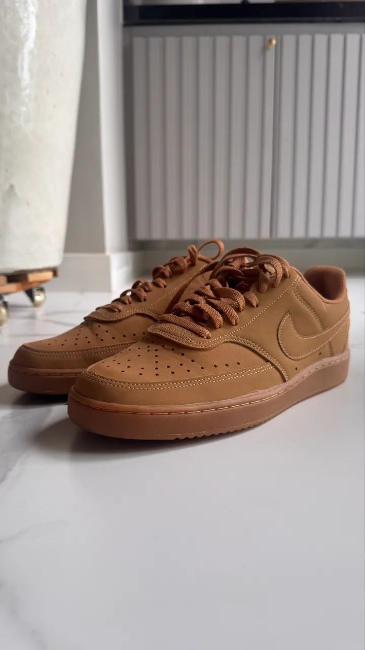 Tênis Nike Court Vision Low marrom