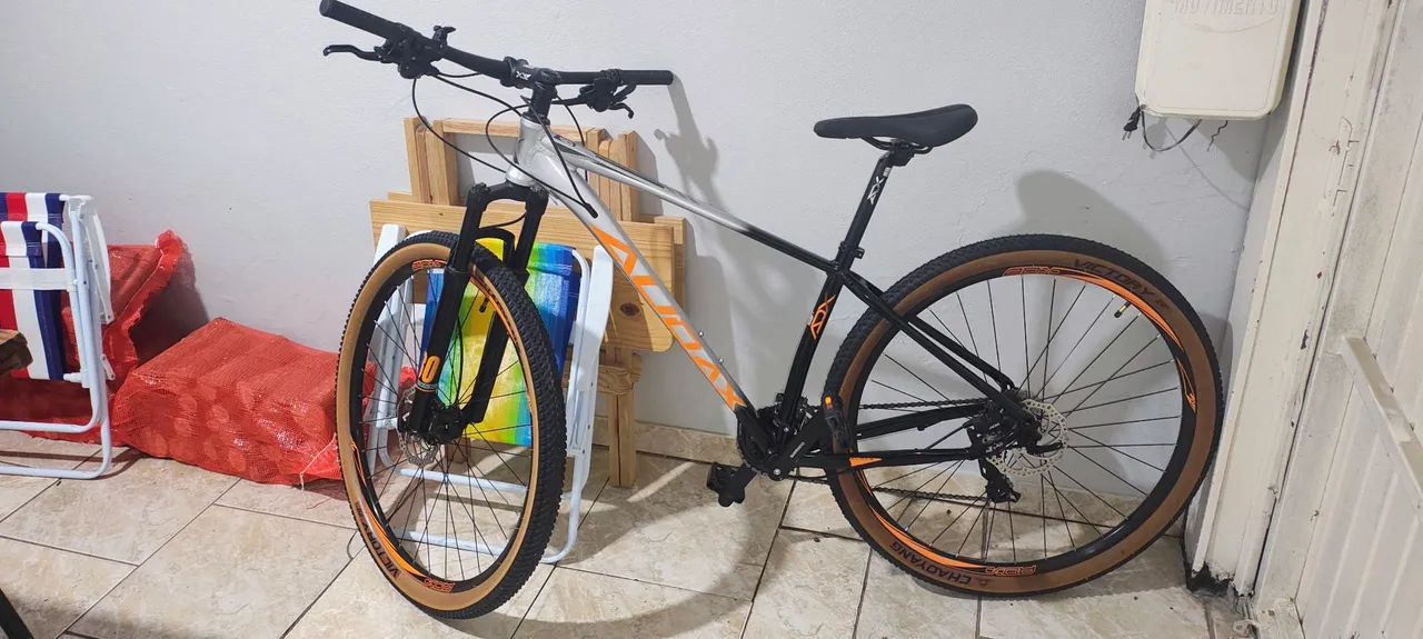 Vendo bicicleta Audax tel * Aceito proposta em dinheiro 
