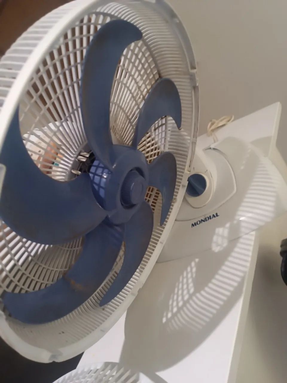 Dois Ventiladores com motor funcionando - Foto 2