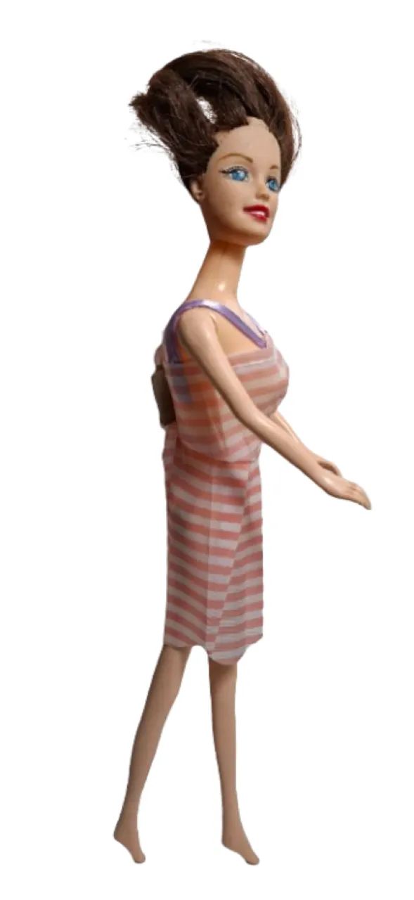 Boneca Magrela Tipo Barbie Simples 29cm Usada - Foto 3