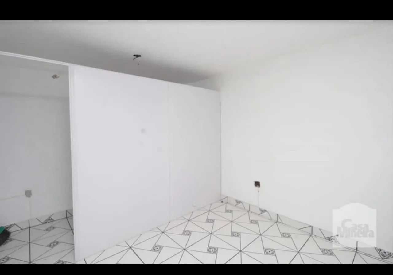 Sala comercial 4 ambientes e 64m2 próx ao centro