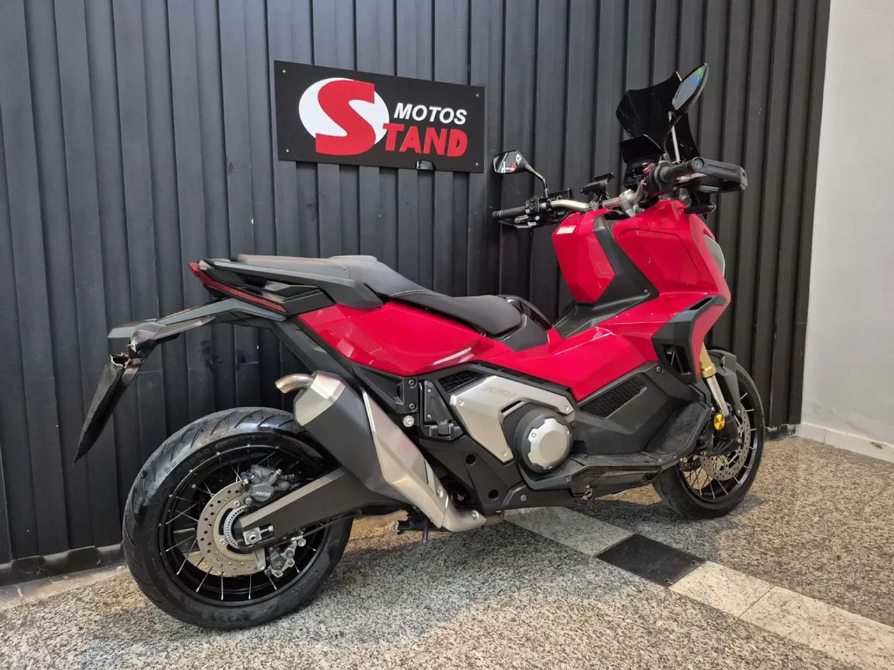 Honda X-ADV 700 cc  - Foto 2