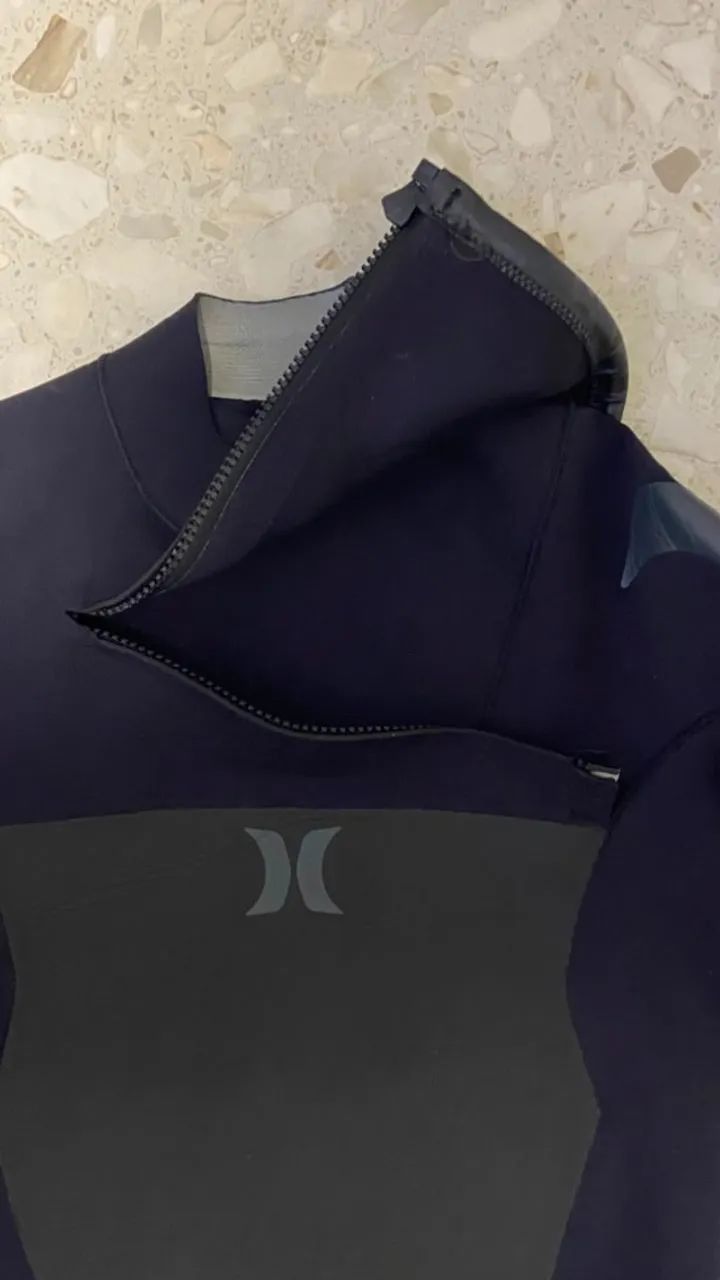 Long john hurley 3.2 Fusion 403 Chest Zip - Tamanho G - Ótima qualidade - Foto 2