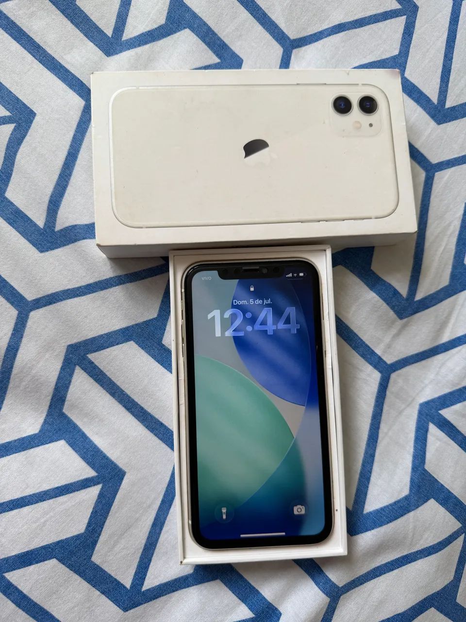 iPhone 11 64gb Caixa 
