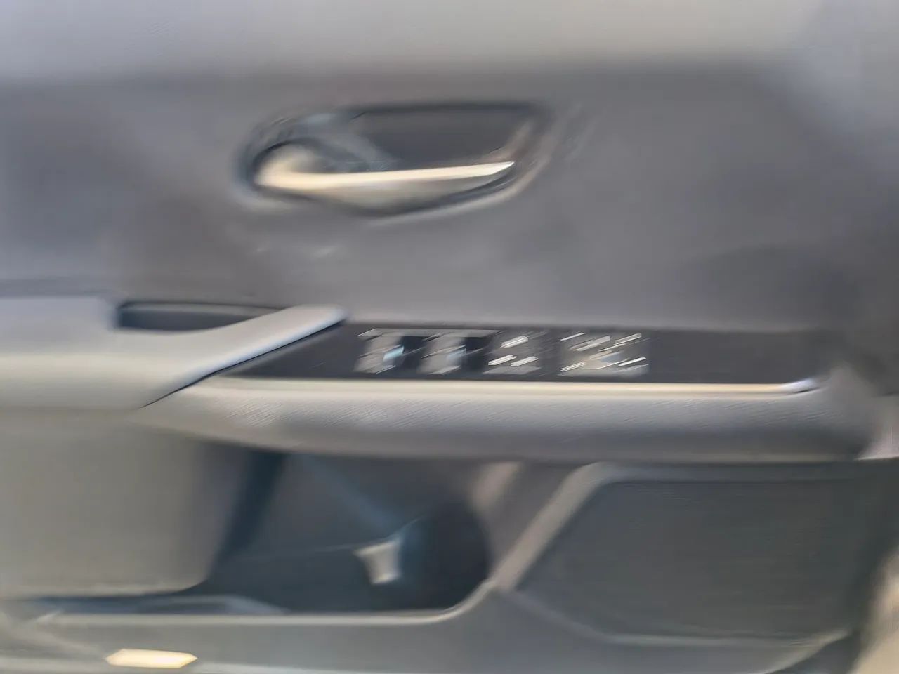Lexus UX-250h Dynamic 2.0 16V Aut.(hybrid), foto 2 de 16