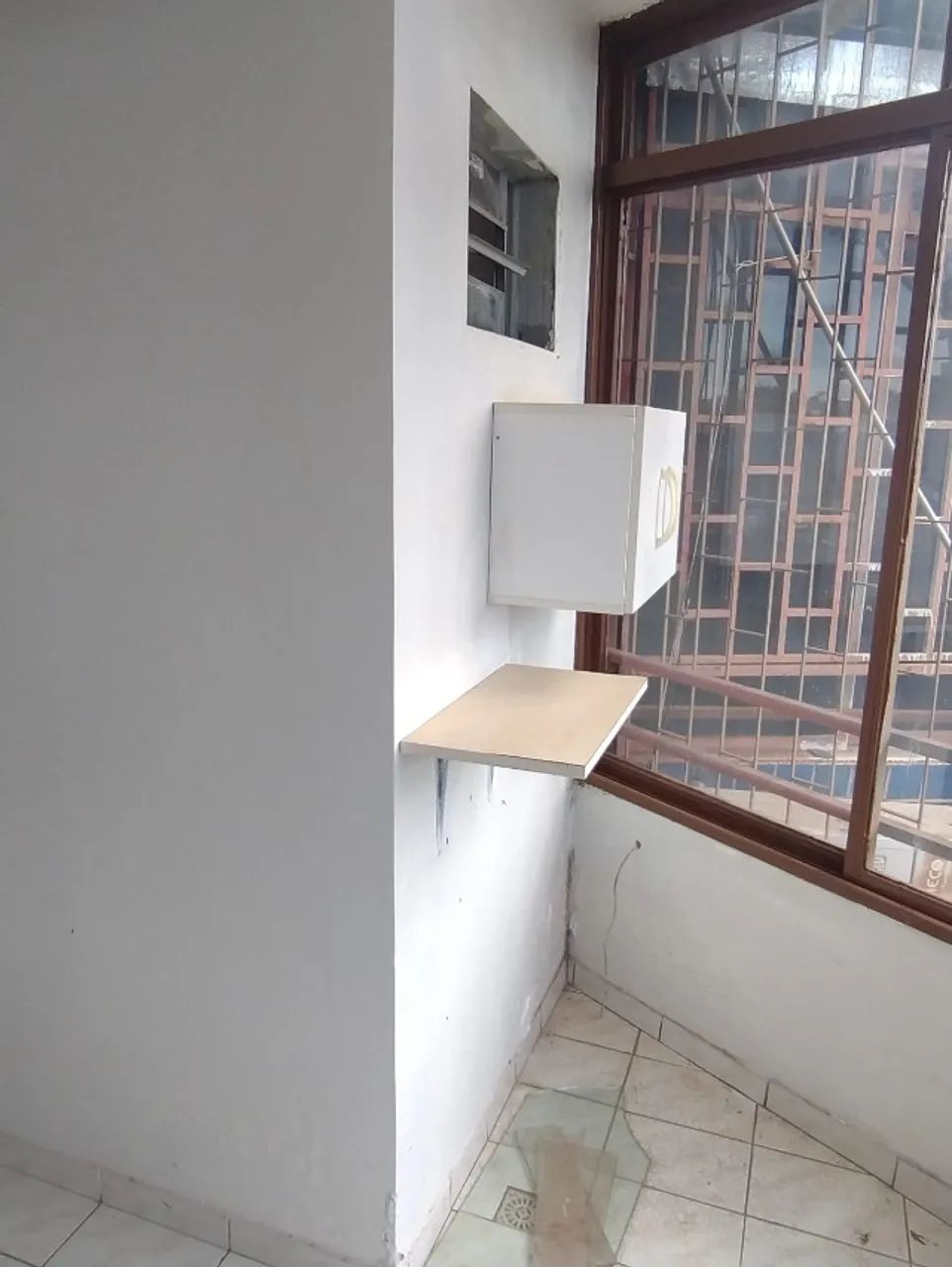 Venda de sala comercial no centro de Ceilândia - DF. Obs: tel. 61- *  - Foto 2