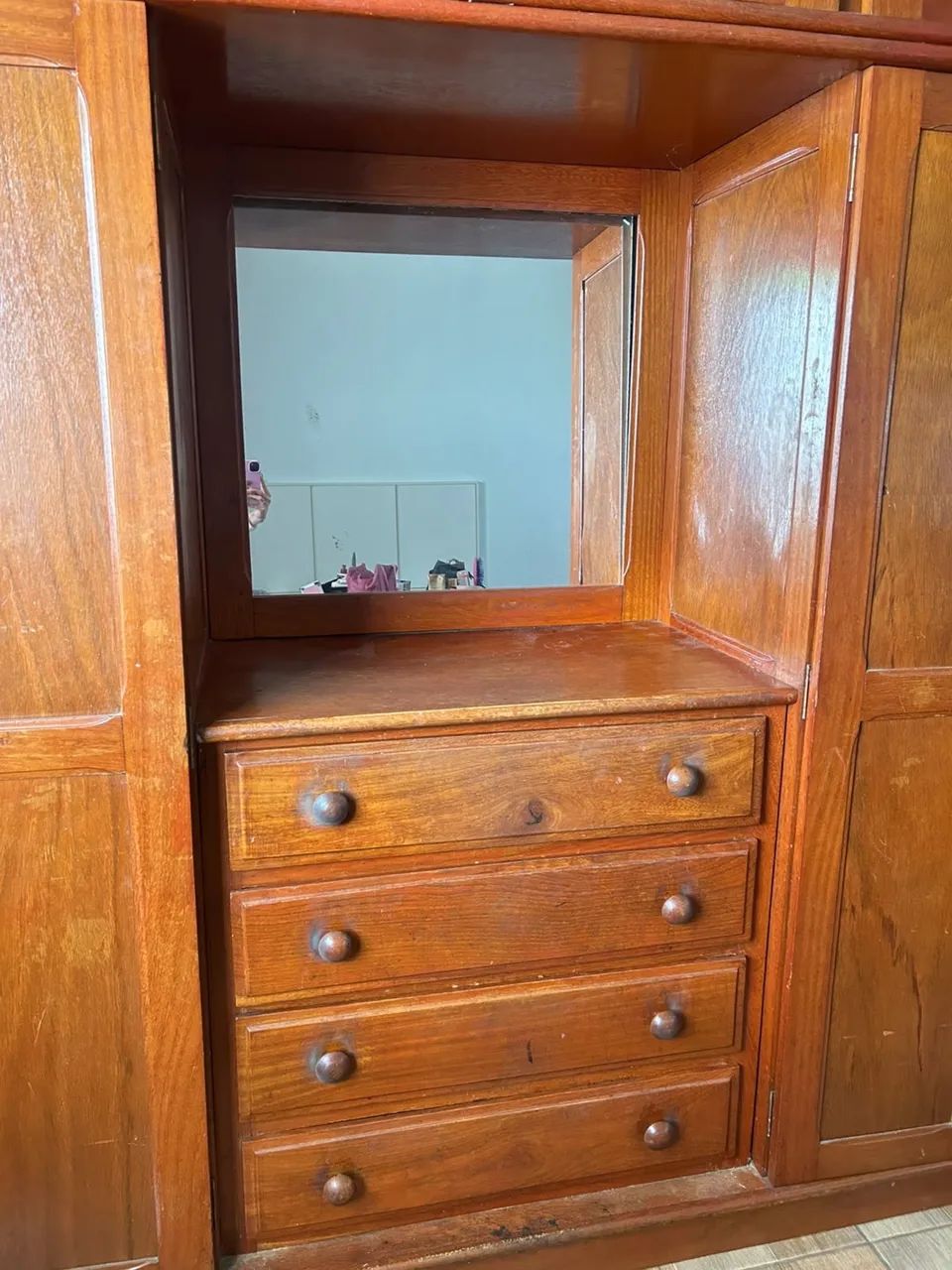 Guarda roupa de madeira  - Foto 3