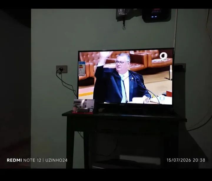 Televisão Aiwa 32 polegadas semi-nova - Foto 4