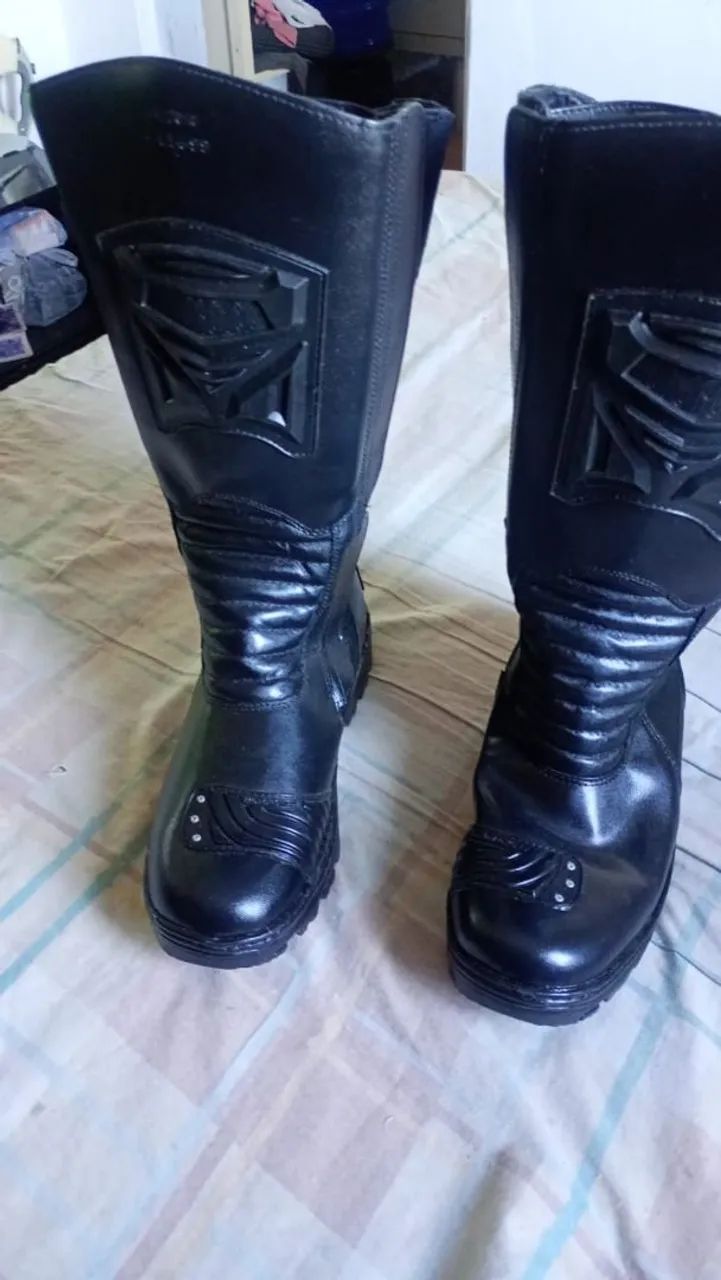 Bota para bombeiro ou vigilante