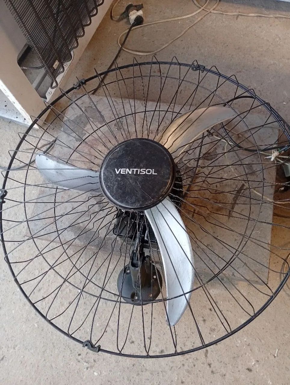 Ventilador furacão, funcionando perfeitamente 