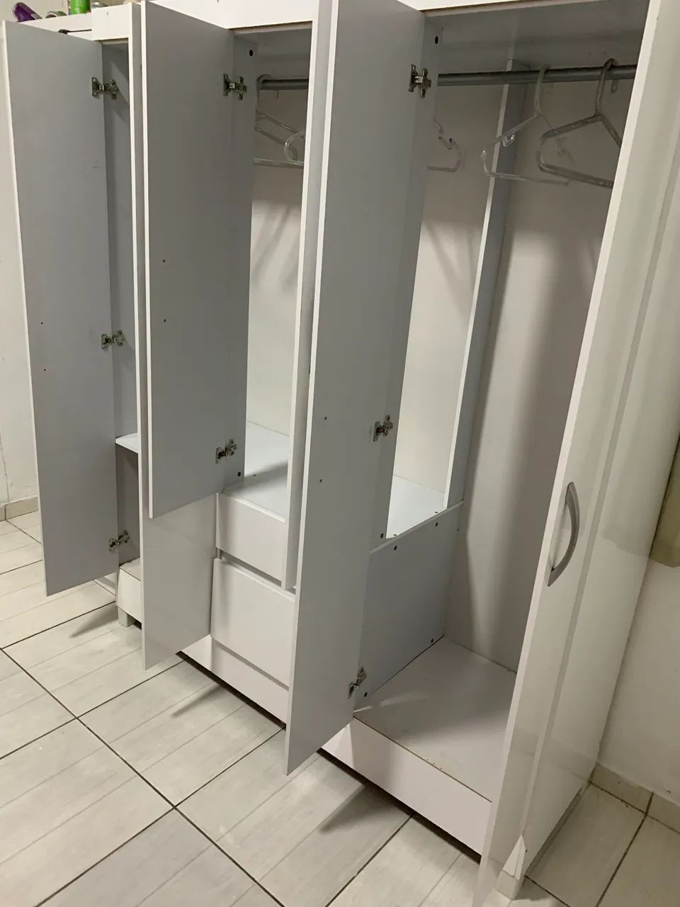 Guarda Roupas  - Foto 2