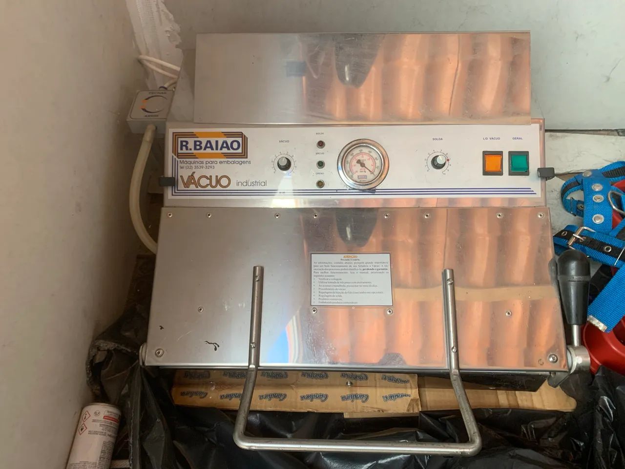 Seladora A Vácuo De Bico De Sucção Industrial B410 R. Baião