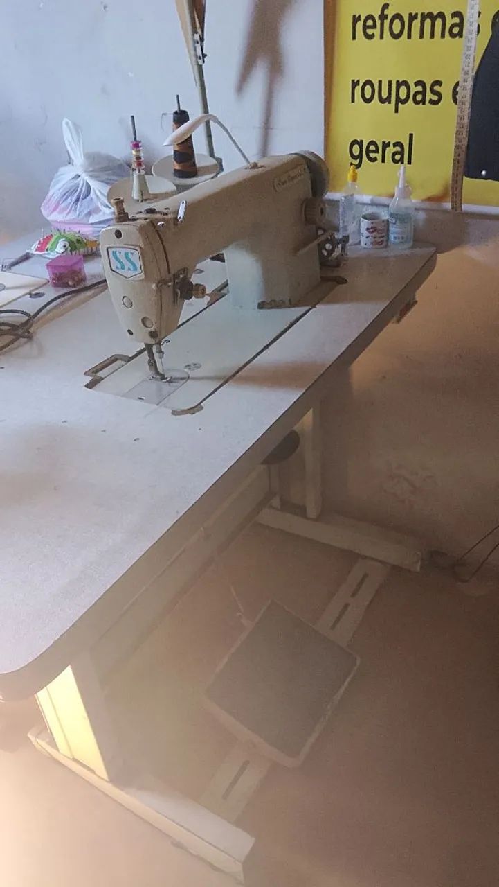 Vendo máquina de costura industrial reta  - Foto 4
