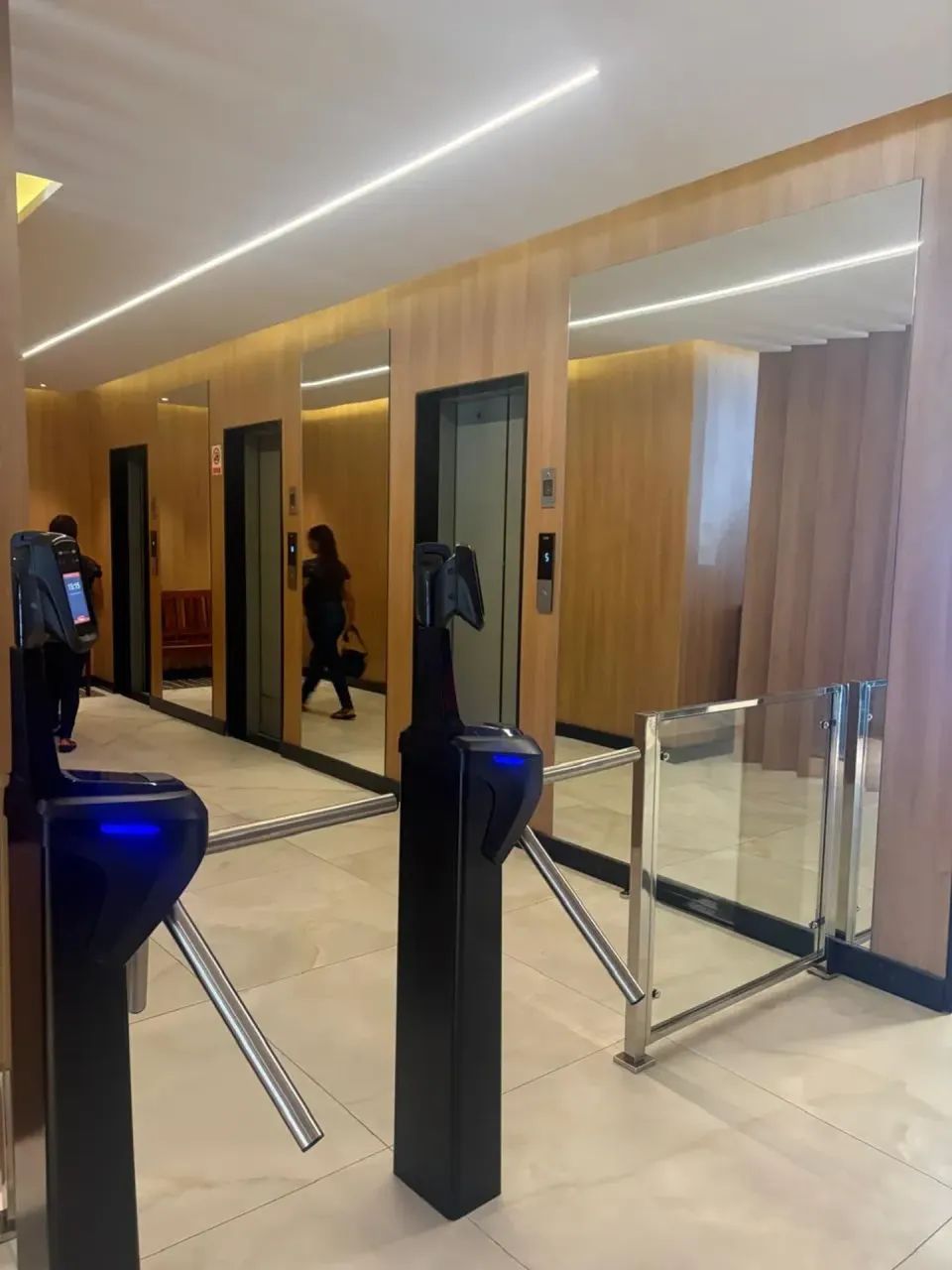 Excelente sala comercial para locação com 3 ambientes no Ed. Belem Metropolitan - Belém -  - Foto 3