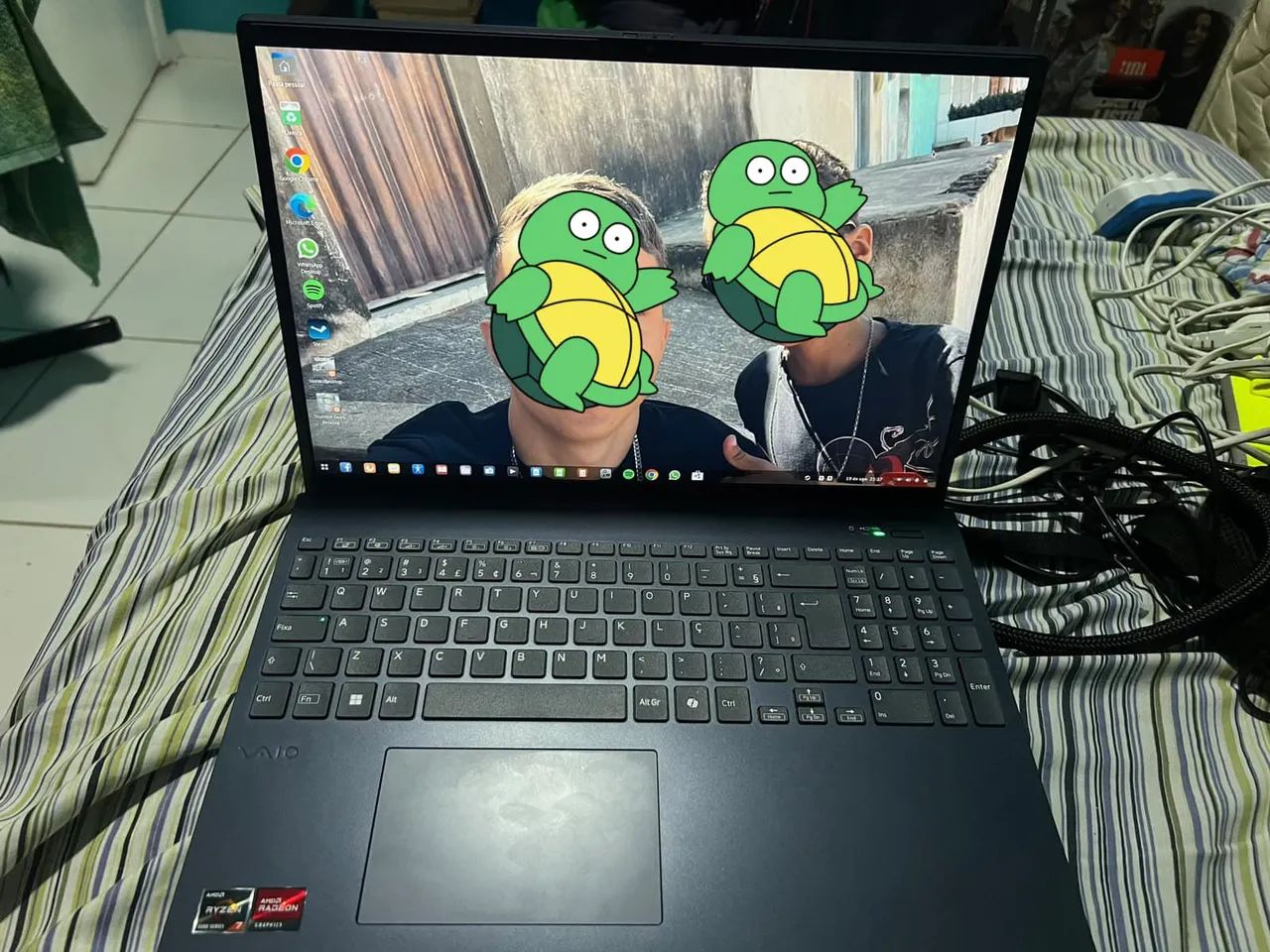 Vendo notebook novo vaio