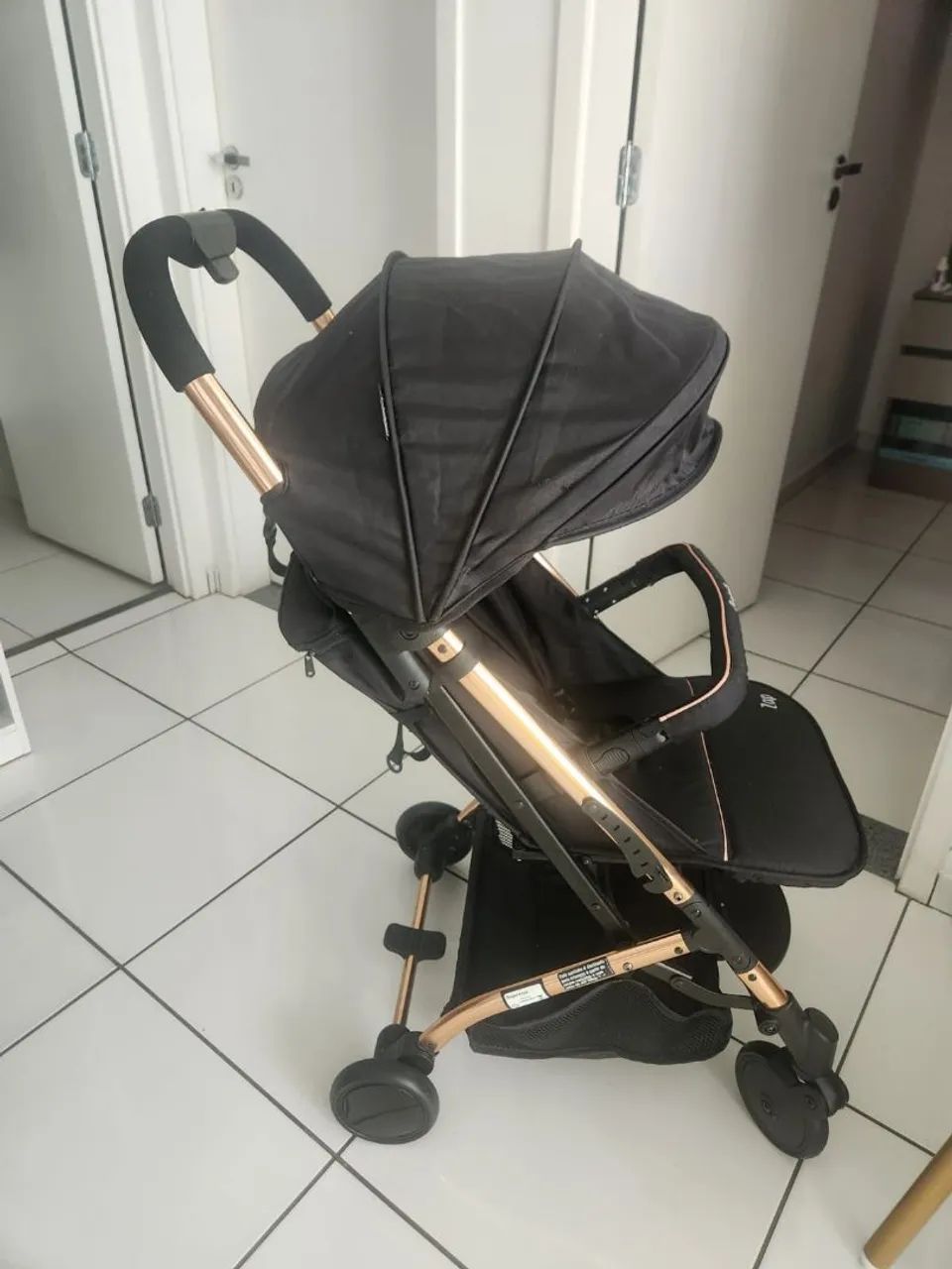 Carrinho de bebê zap burrigotto dobrável  - Foto 3