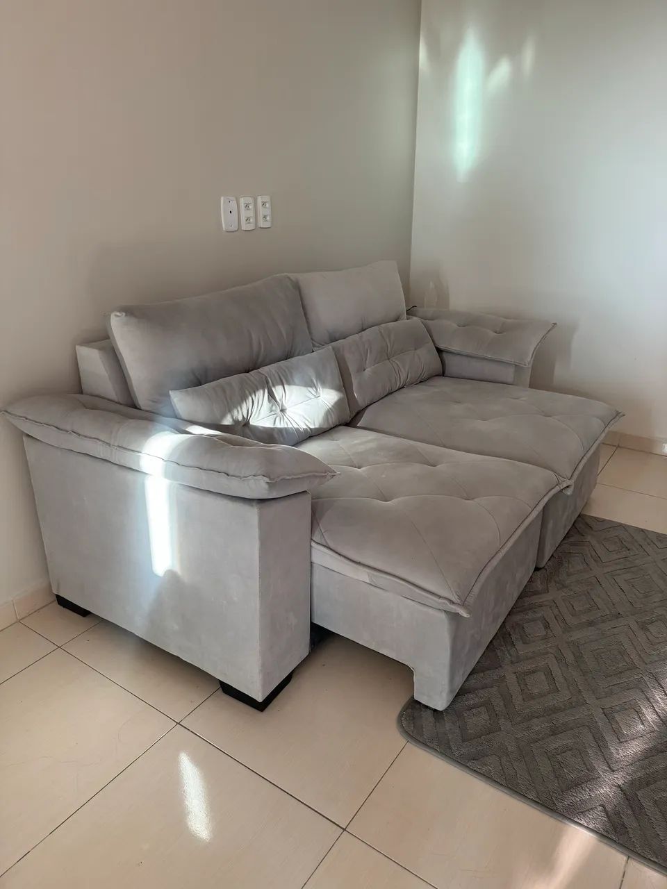 VENDO SOFÁ RETRÁTIL NOVO 