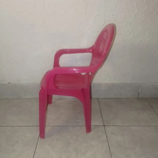 Cadeirinha de praia infantil, rosa, estampada feminina. - Foto 4