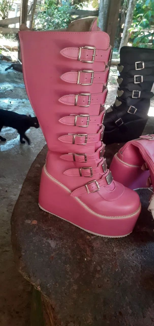 Botas de plataformas estilo demonia - Foto 2