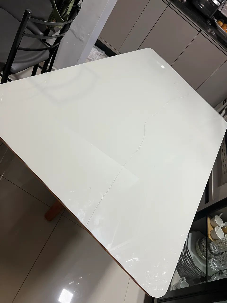 Mesa de madeira + 2 cadeiras  - Foto 3