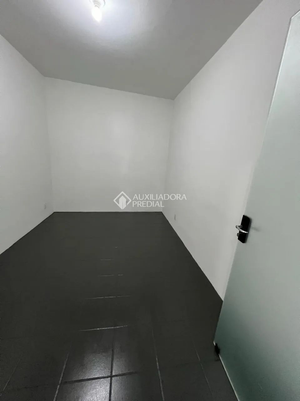 Sala Comercial para Locação no Ipiranga - São José/SC | 70 m² - Foto 5