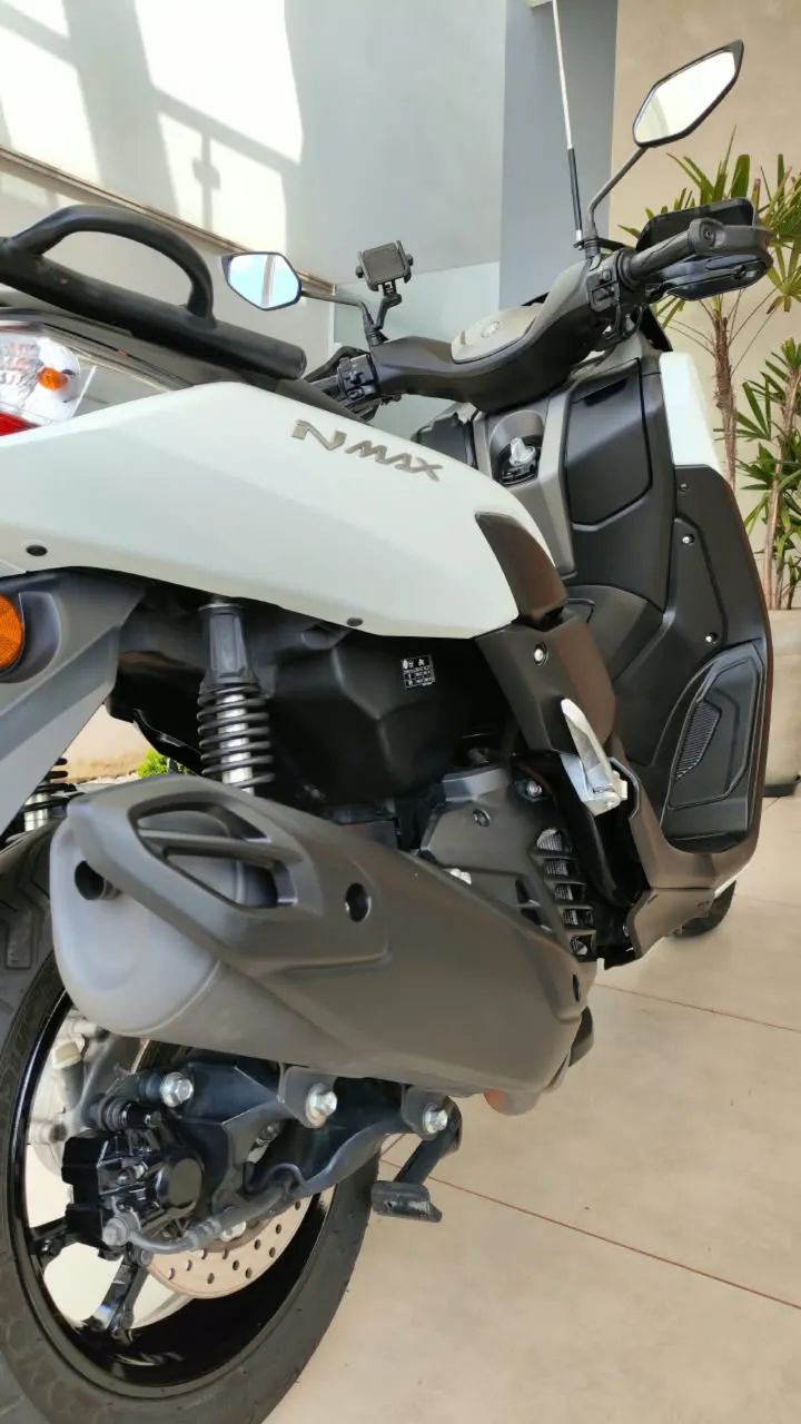 Yamaha NMax 2022 Cor Branca - Automática - Foto 4