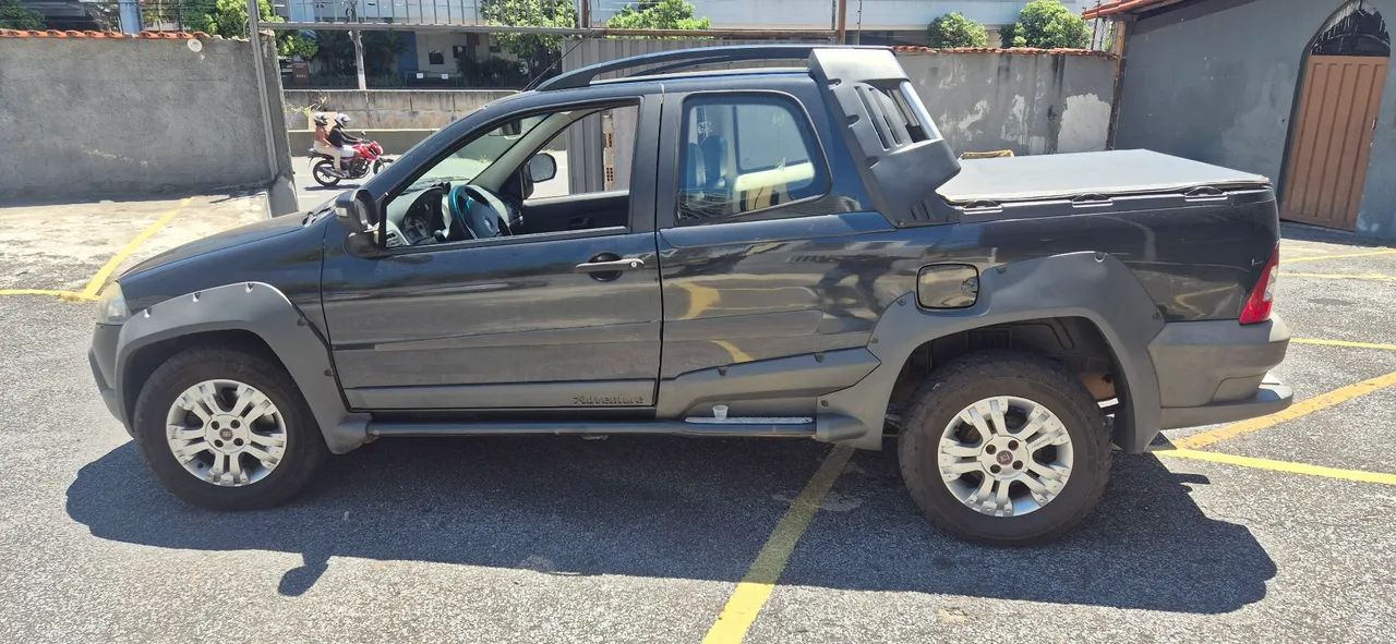 Fiat Strada Adventure1.8/ 1.8 Locker Flex CD 2012 - Foto 4