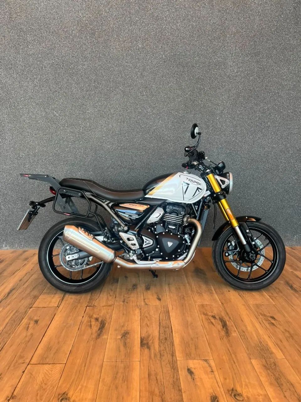 TRIUMPH SPEED 400 - Foto 2