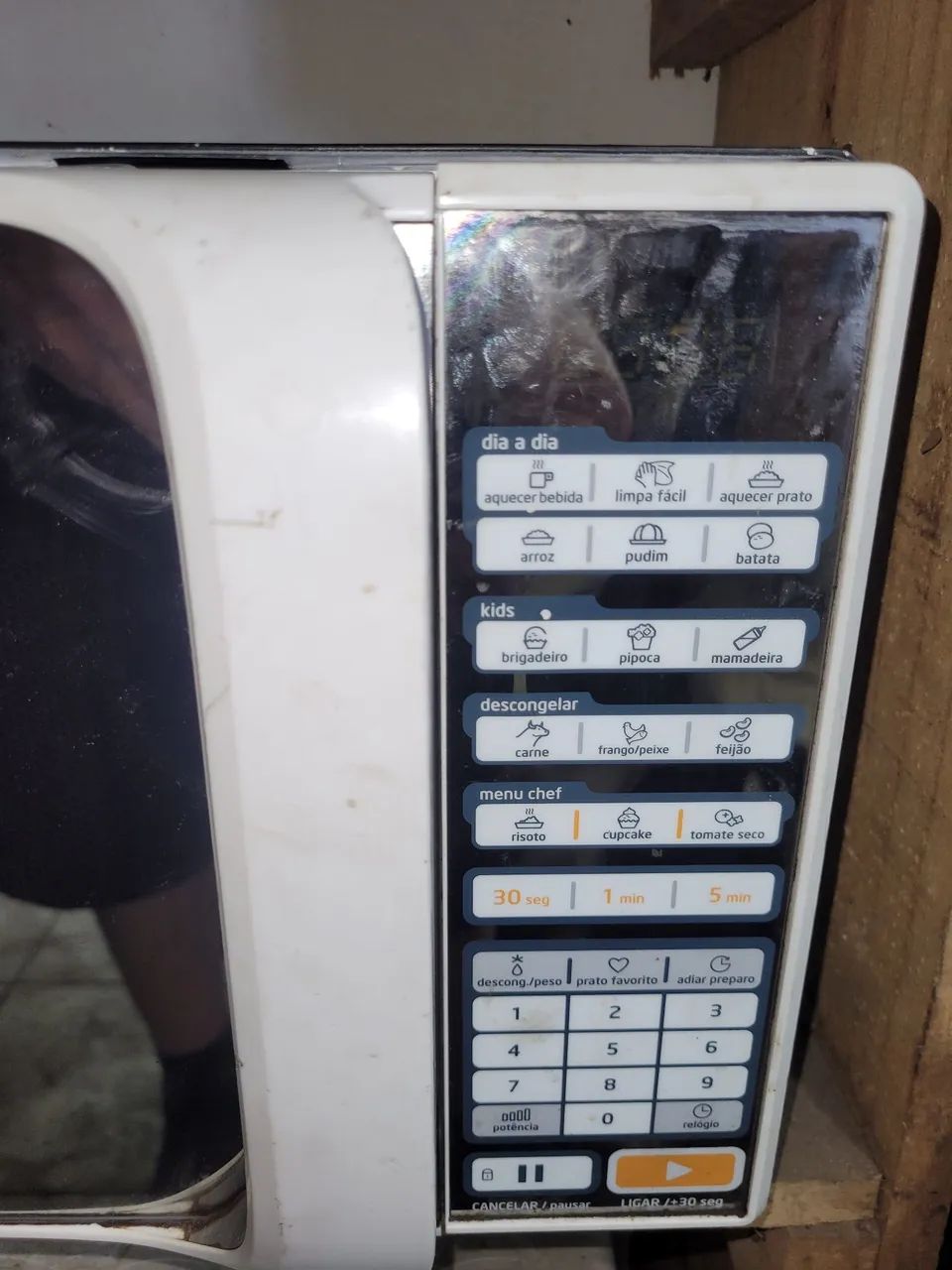 Micro-ondas Midea 21 litros - Foto 2