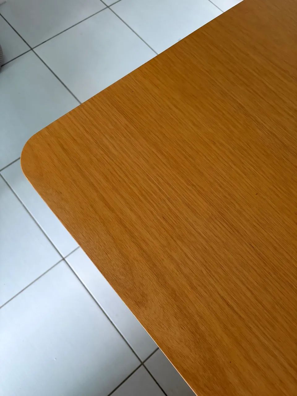 Mesa de jantar 1,40 x 0,90 - Foto 3