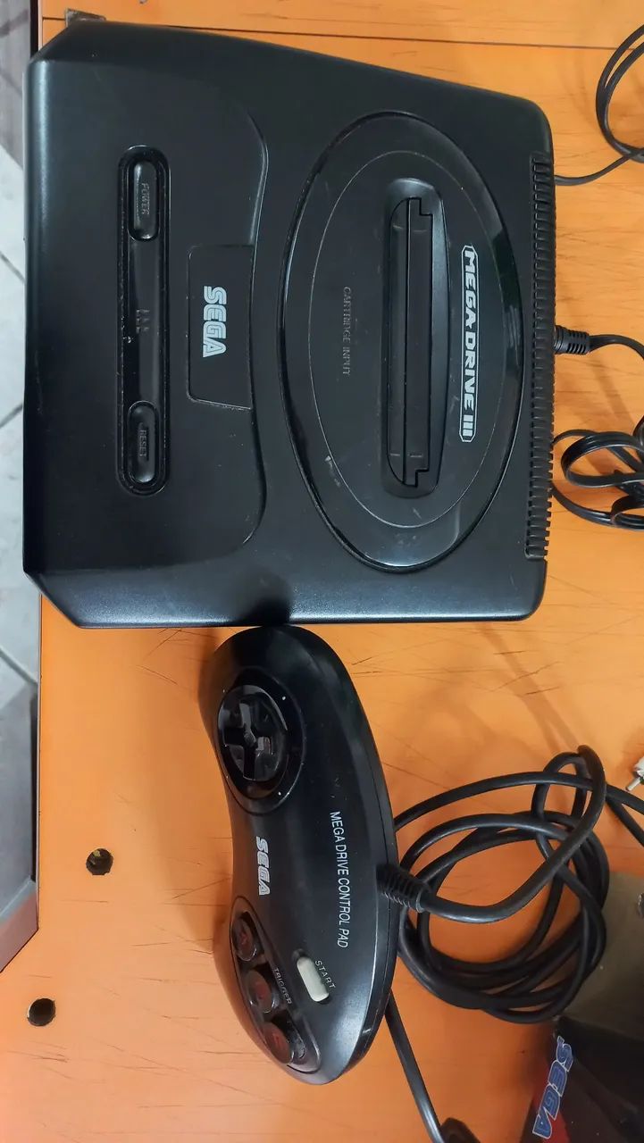 Mega drive 3 com 1 controle e caixa original - Foto 2