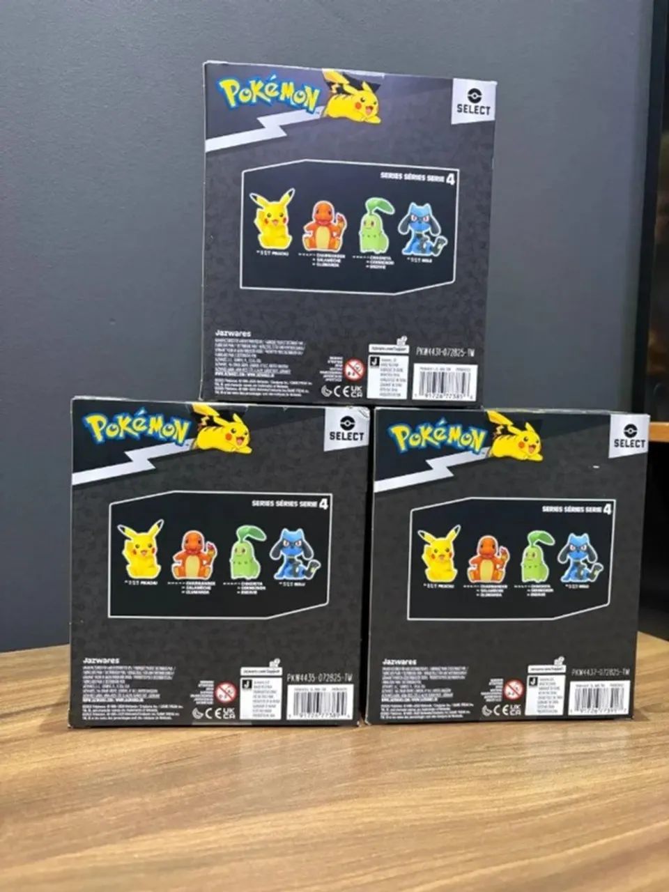 Pokemon Pokémon Select NOVO: Pikachu, Charmander e Riolu- Kit Exclusivo com 3 - Foto 2