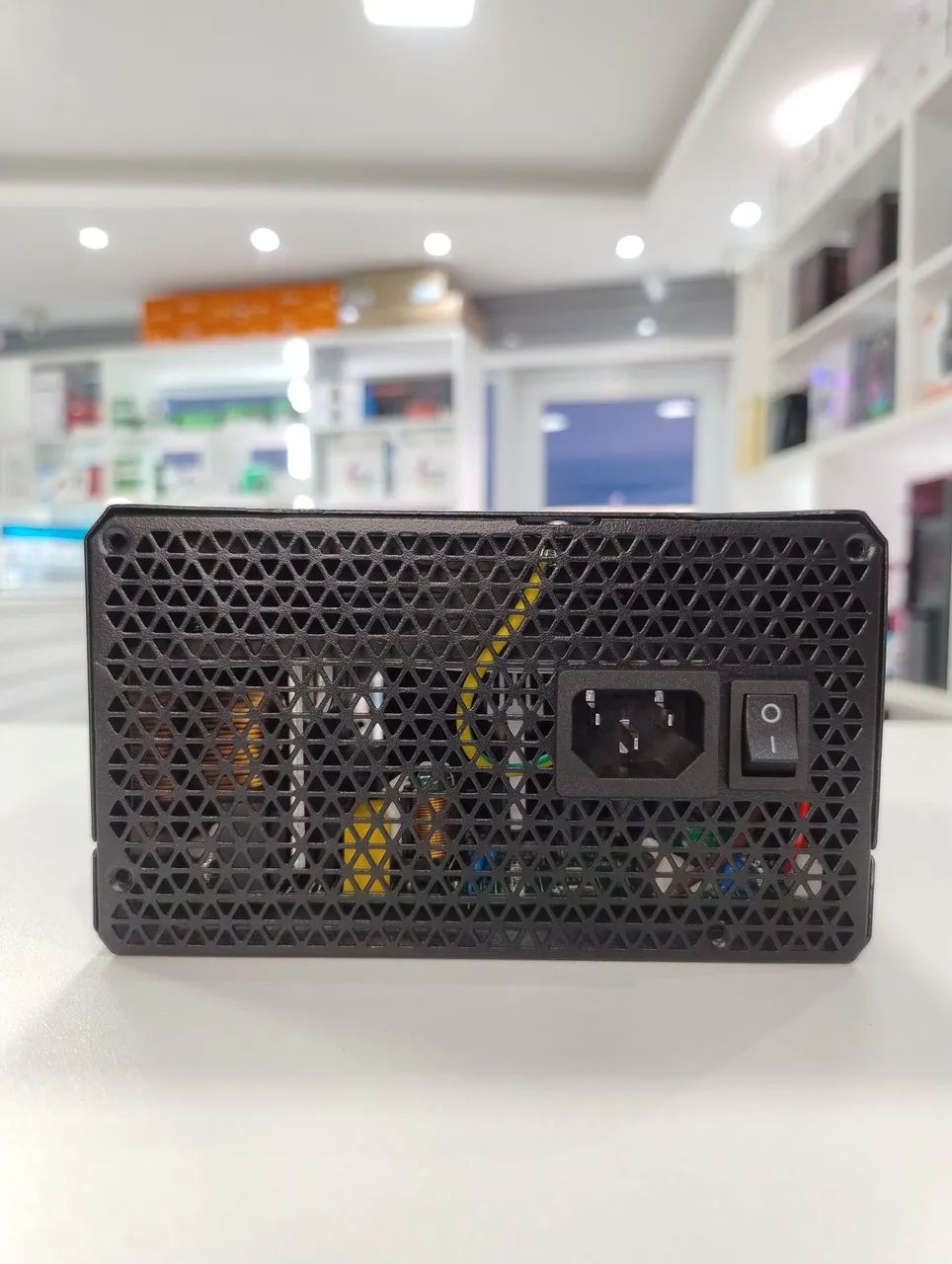 Fonte Gamer 850W Full Modular Com PCIe 5.0 E PFC Ativo - Foto 4