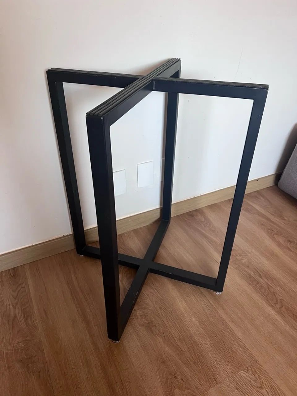 Base de mesa metal reforçada 