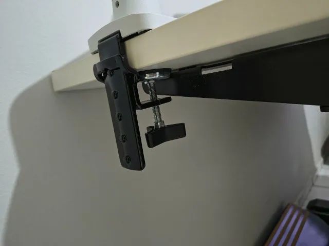 Suporte para notebook com braço articulado - Foto 4