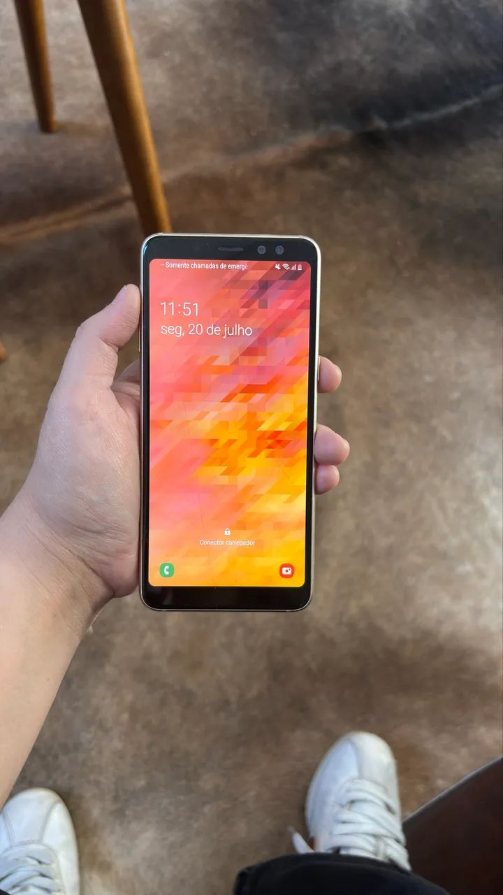 Samsung A8 - Foto 2