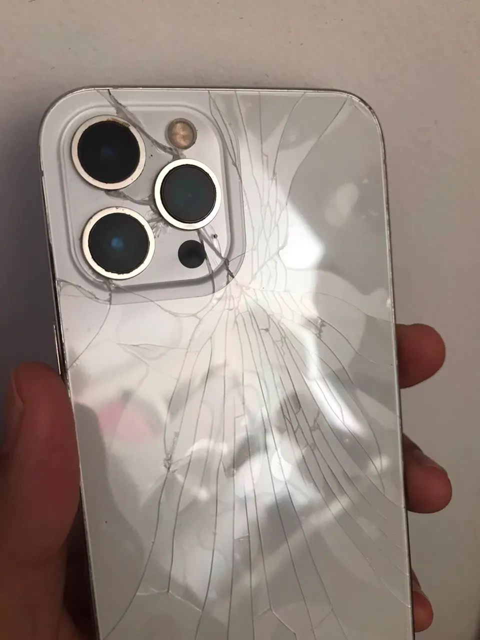 iPhone 12 Pro Max 128GB Prata  - Foto 3