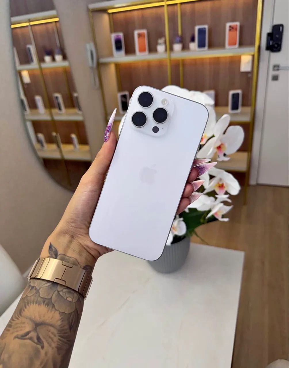 iPhone 16 pro max titânio branco 256 gb  - Foto 2