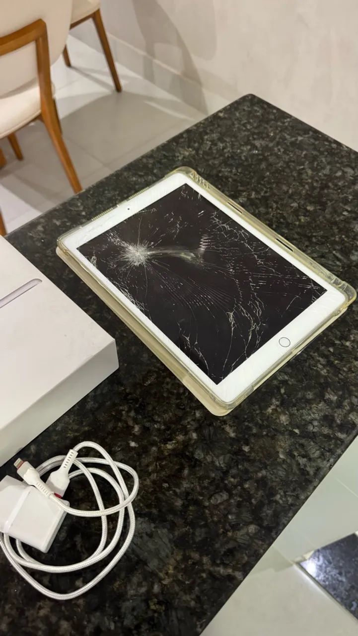 iPad 7 32gb (tela quebrada) - Foto 3
