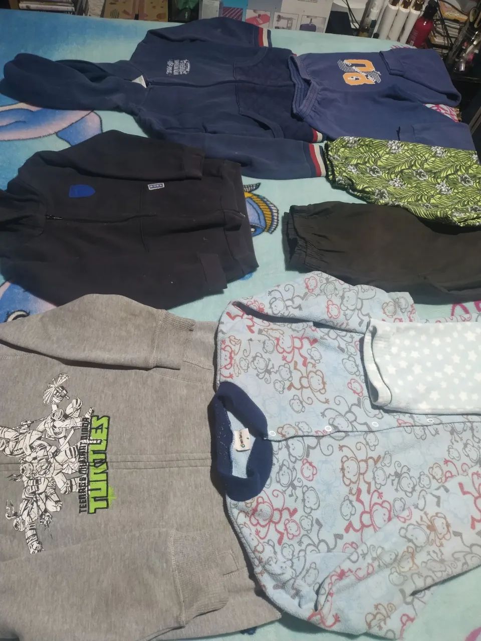 Lote de roupas infantil tamanho 4 - Foto 2