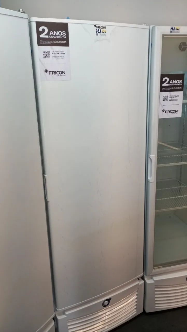 NZ. Freezer vertical porta sólida 569 litros 