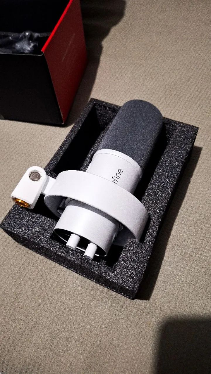 MICROFONE DINÂMICO PROFISSIONAL - fifine K688