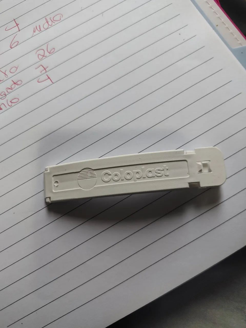 Clip para bolsta ostomia