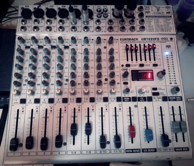 Mesa Behringer Eurorack Ub1222fx Pro