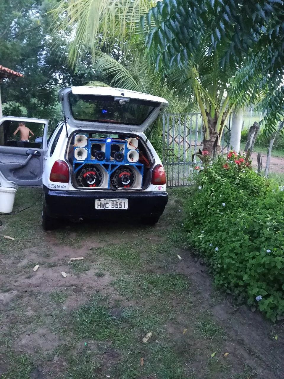 Volkswagen Gol 1000 MI 4P 1998