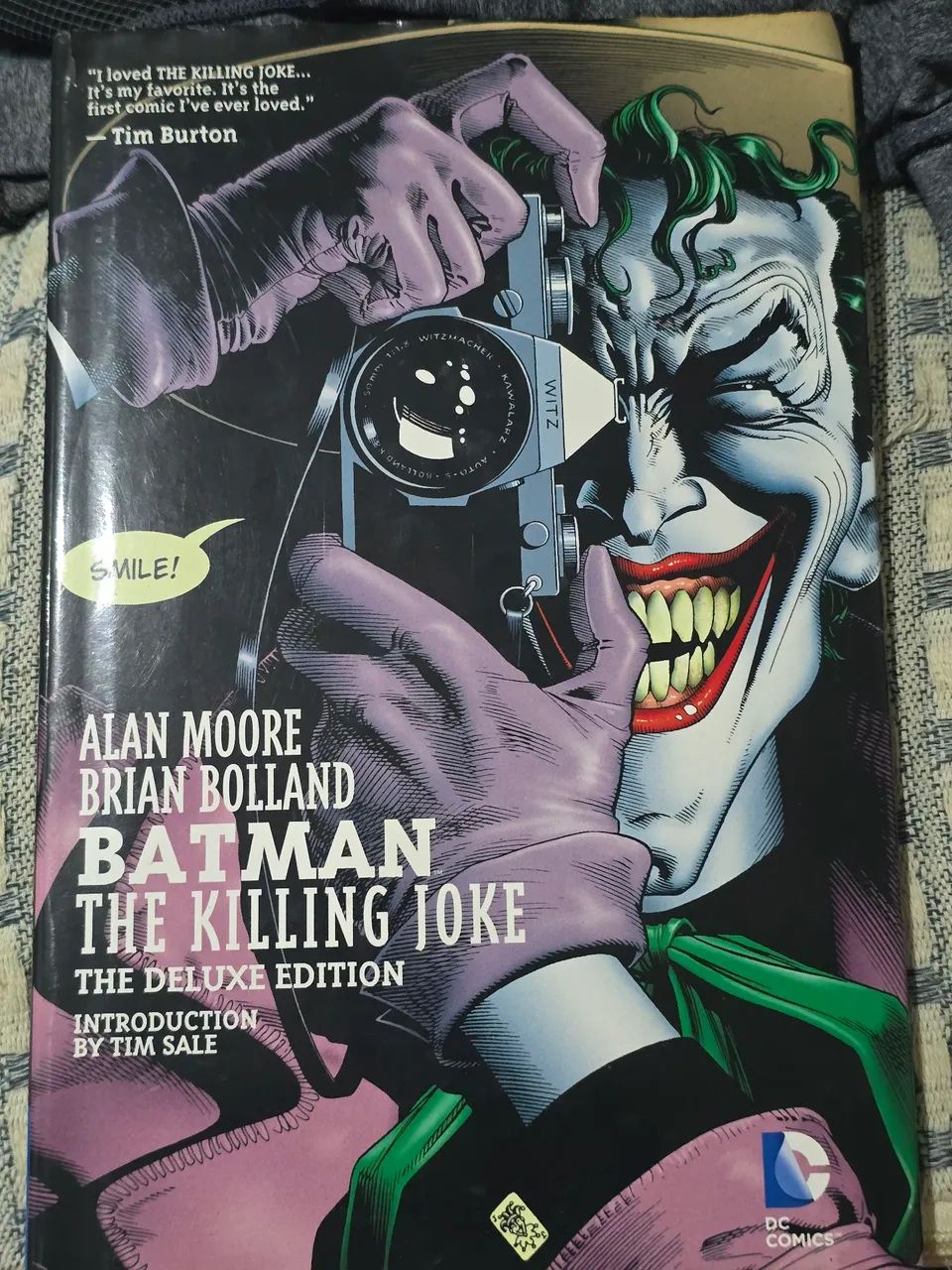 Quadrinho Capa Dura Piada Mortal Deluxe DC Comics