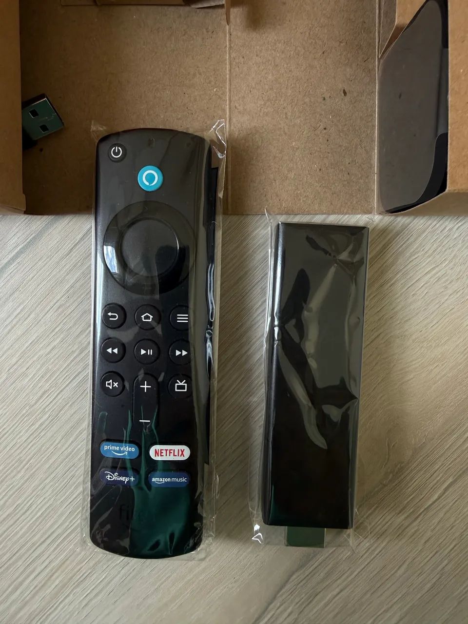 Fire TV Stick 4K Amazon com Alexa - Foto 2