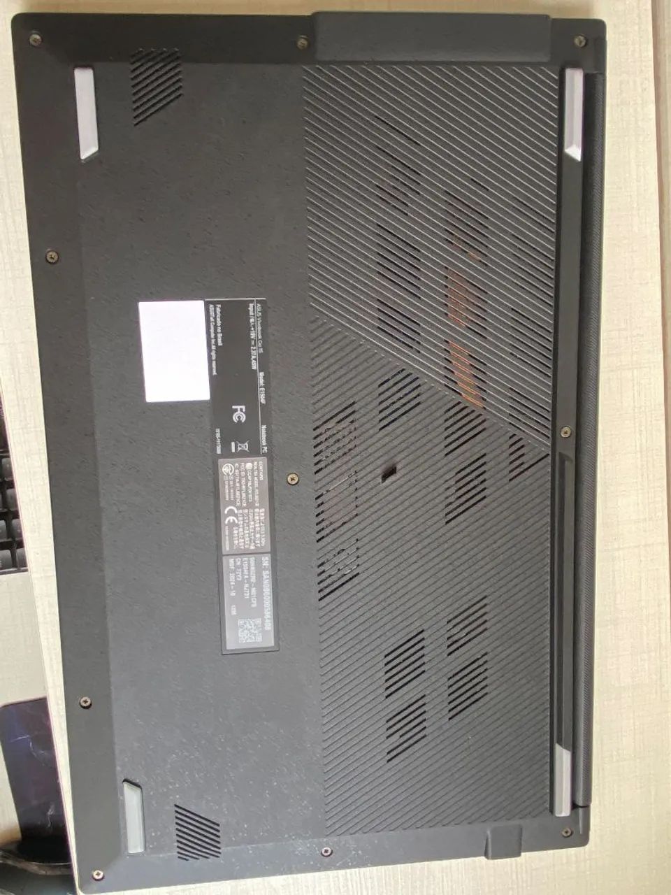 Notebook ASUS Vivobook 15 - AMD Ryzen 5 / 8GB RAM / SSD 256GB - Foto 5