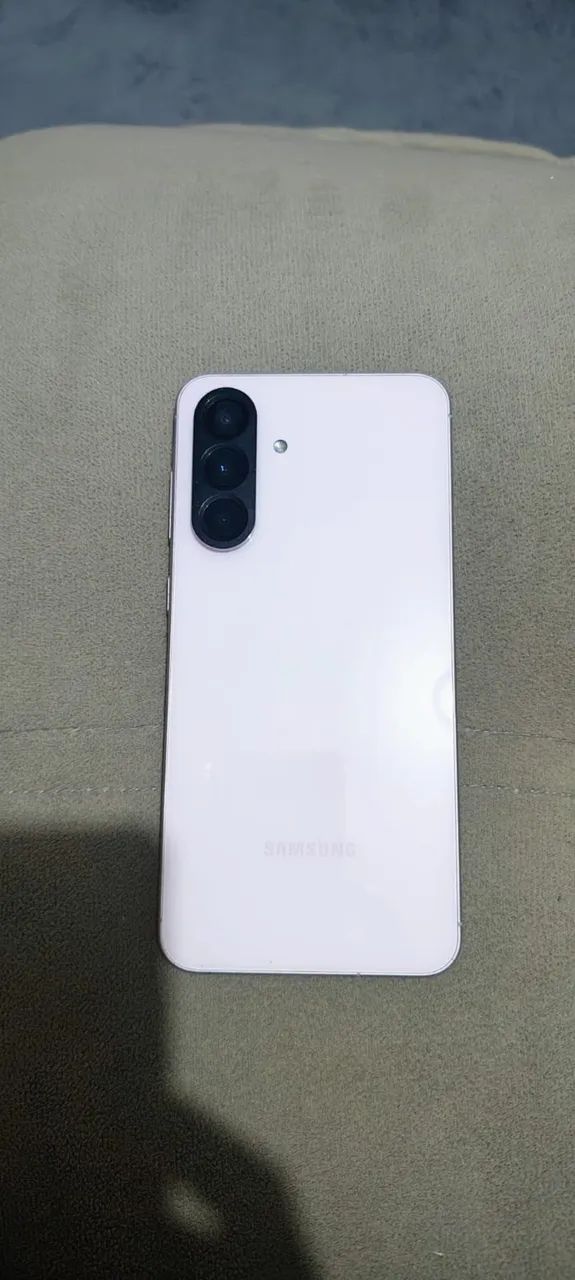 Celular usado por 4 meses a56 - Foto 2